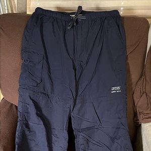 Gander Mountain zip off outdoor active convertible pants to shorts